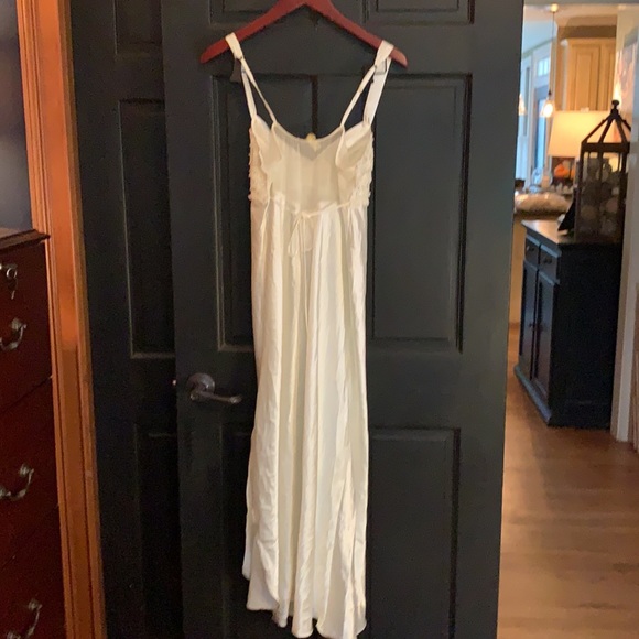 Flora Nikrose beautiful long satin gown M - Picture 7 of 7